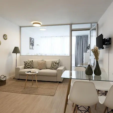 Maya - Center By Hd アパート ヴィラモウラ